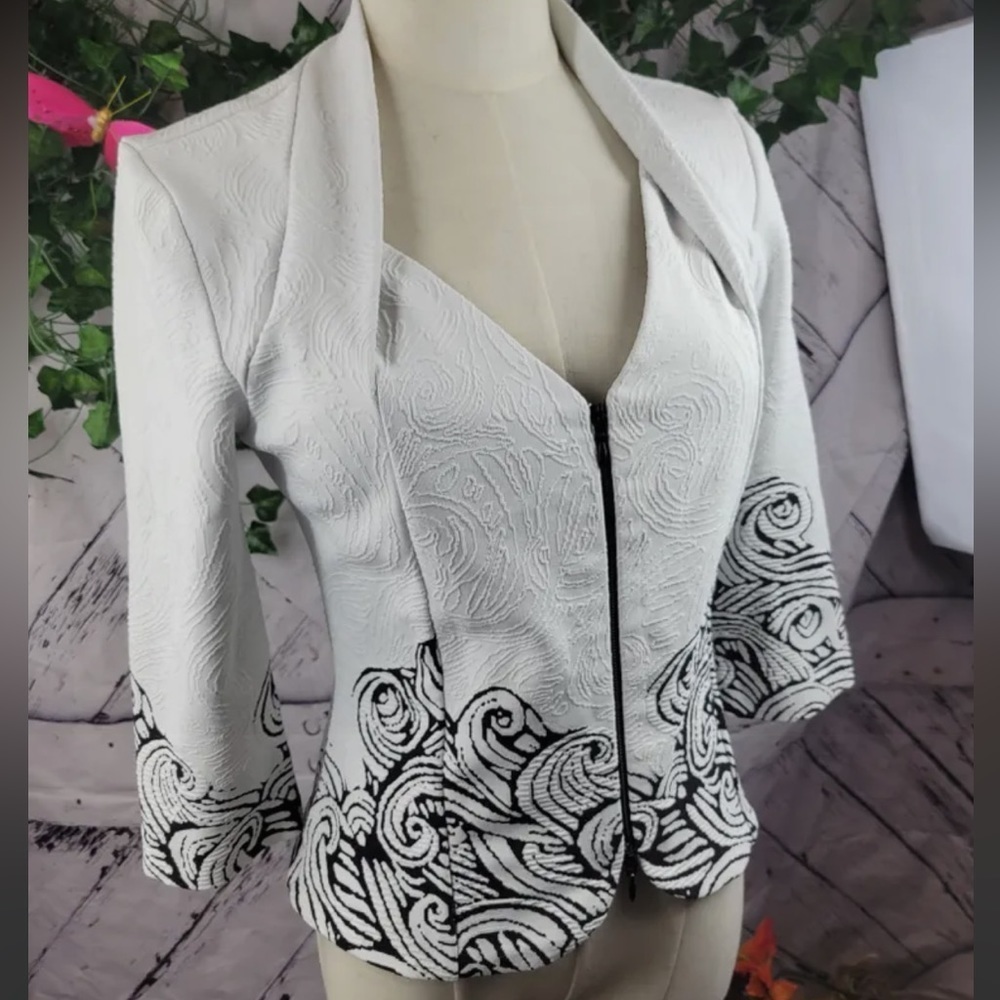 JOSEPH RIBKOFF Vintage Black & White Zip Blazer